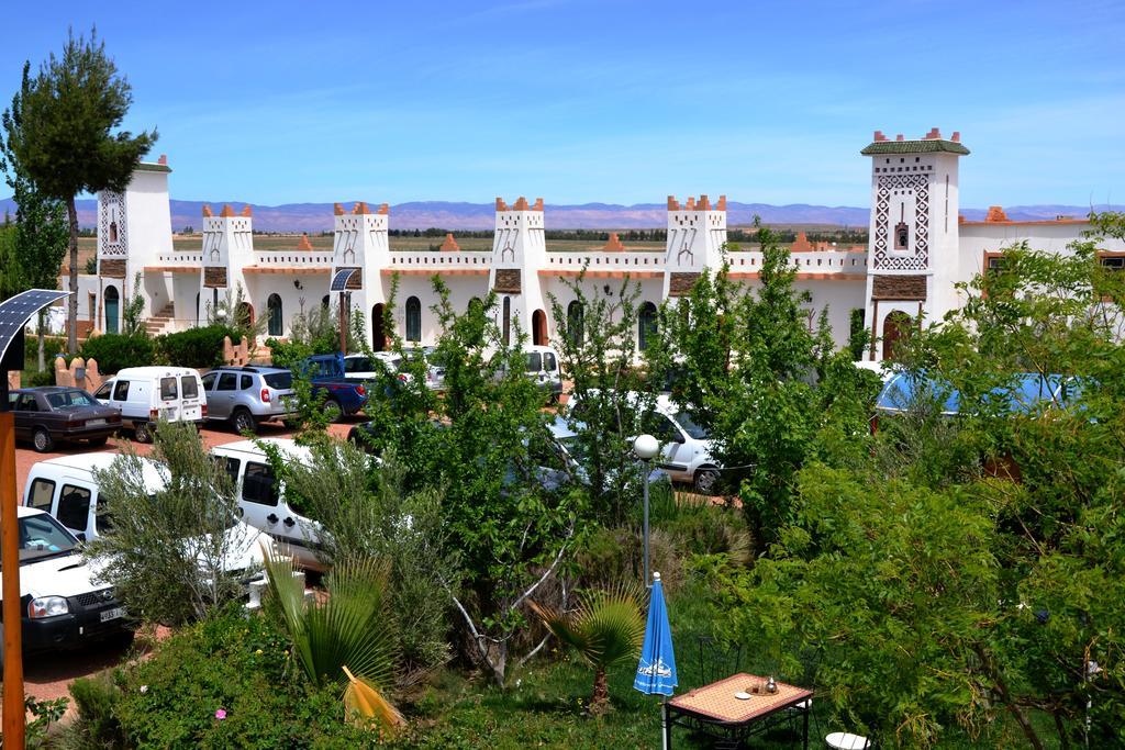 Ksar Timnay Hotel Aguelmous Exterior foto